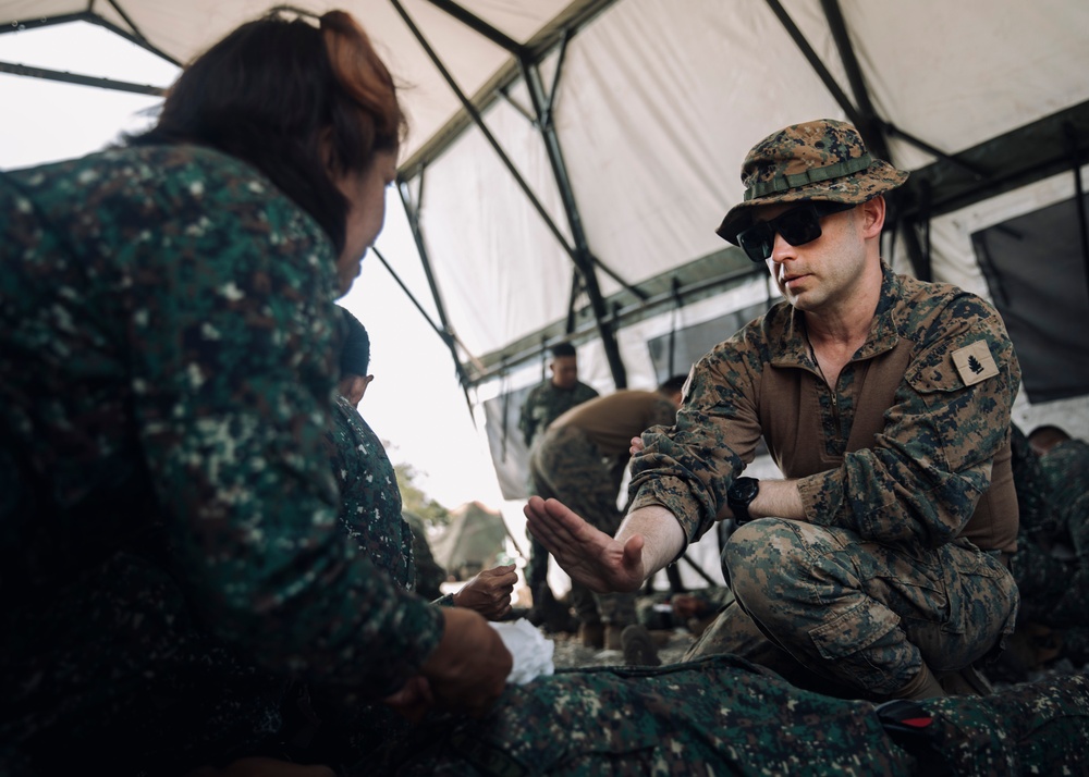 15th MEU, Philippine Marines Conduct Subject Matter Expert Exchanges