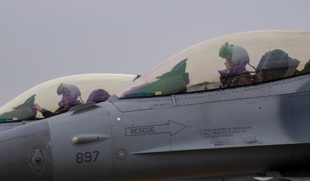 The PACAF F-16 Demo Team participates in Japanese-American Friendship Festival 24