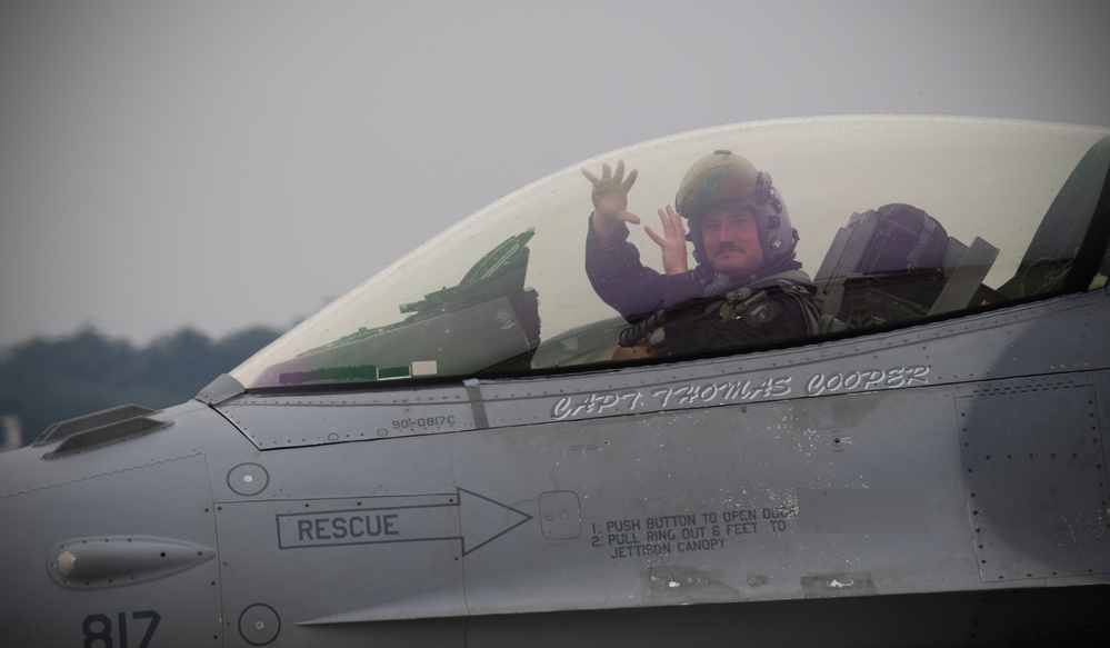 The PACAF F-16 Demo Team participates in Japanese-American Friendship Festival 24