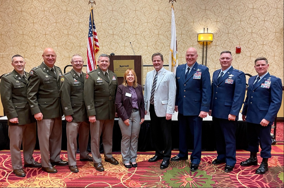 Illinois ESGR Awards Banquet Honors Employers Who Support Their National Guard and Reserve Employees