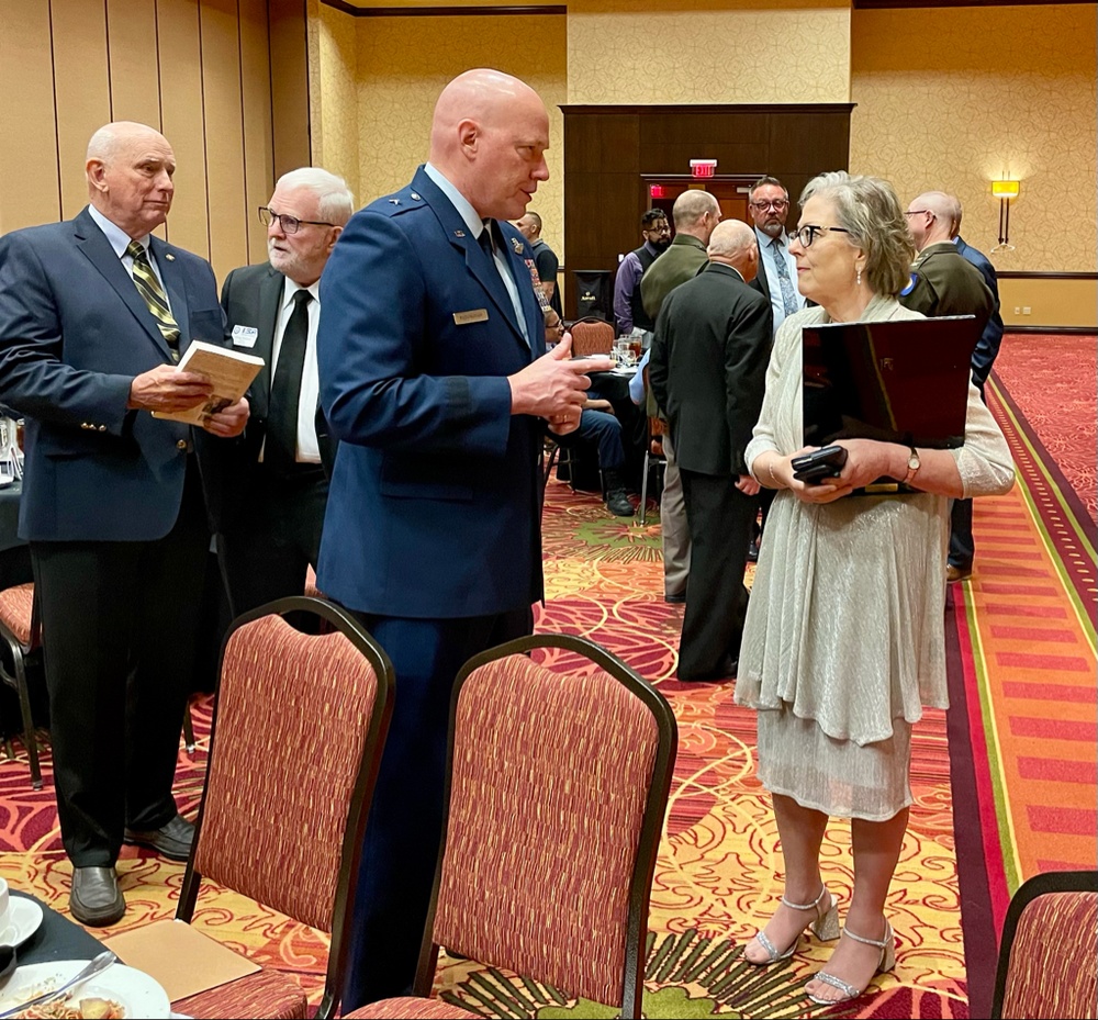 Illinois ESGR Awards Banquet Honors Employers Who Support Their National Guard and Reserve Employees