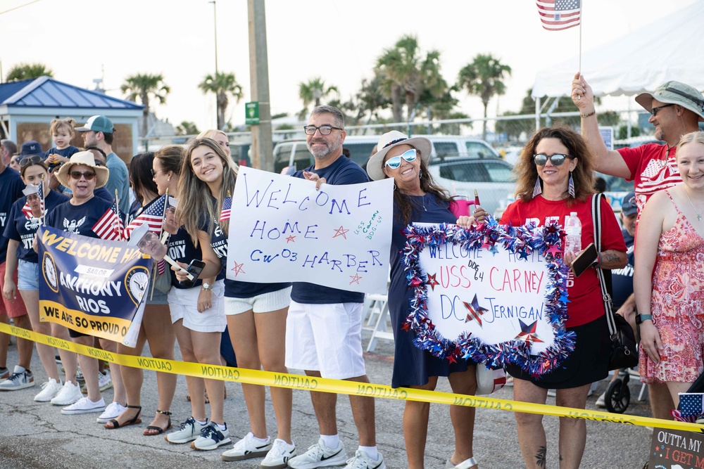 USS Carney Homecoming