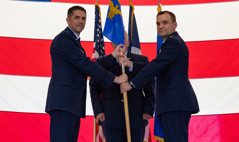 136th Airlift Wing Changes Command