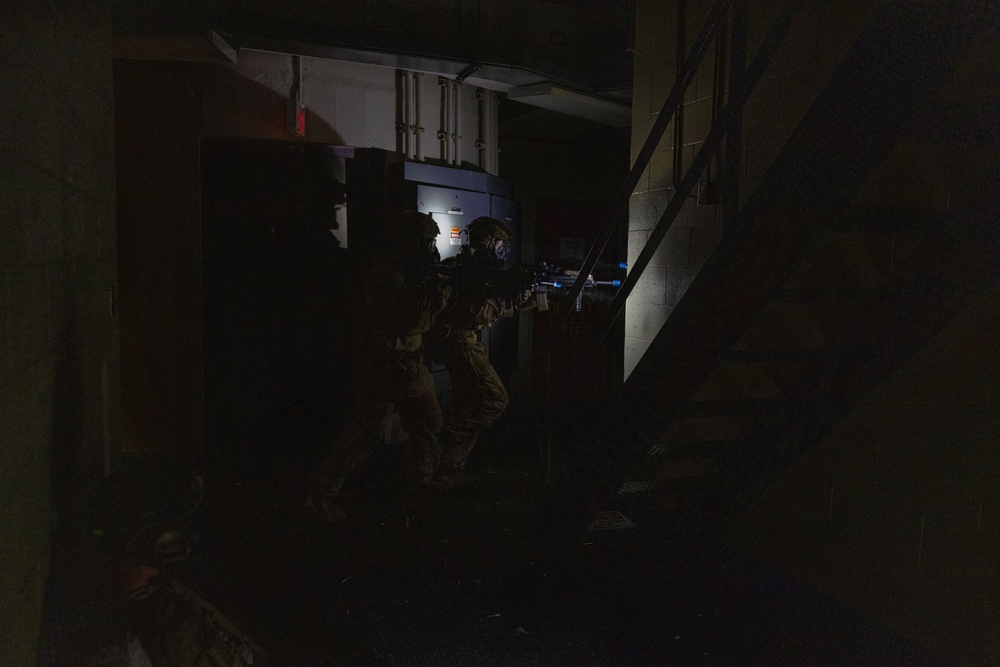 MCSFR Advance Urban Tactics course: Force on Force