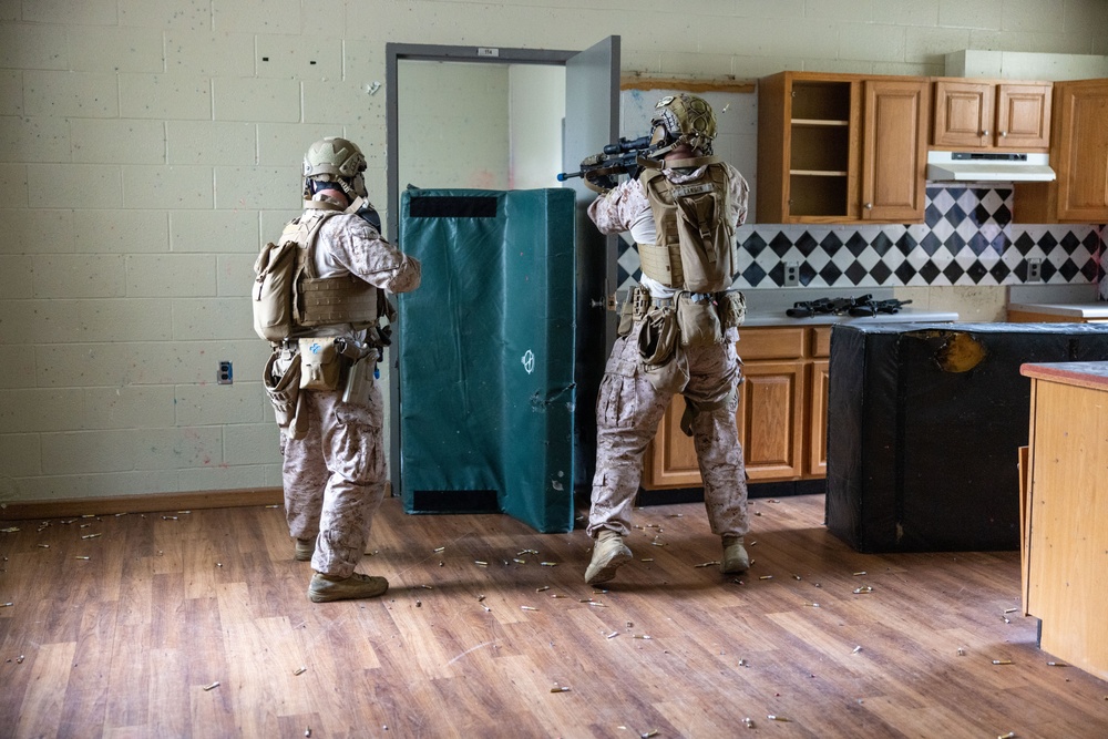 MCSFR Advance Urban Tactics course: Force on Force