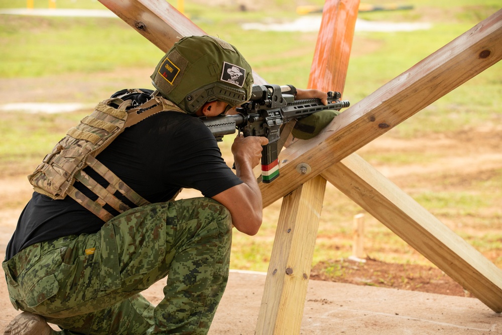 Competitors take part in Fuerzas Comando 24 combined Assaulter and Sniper Course III