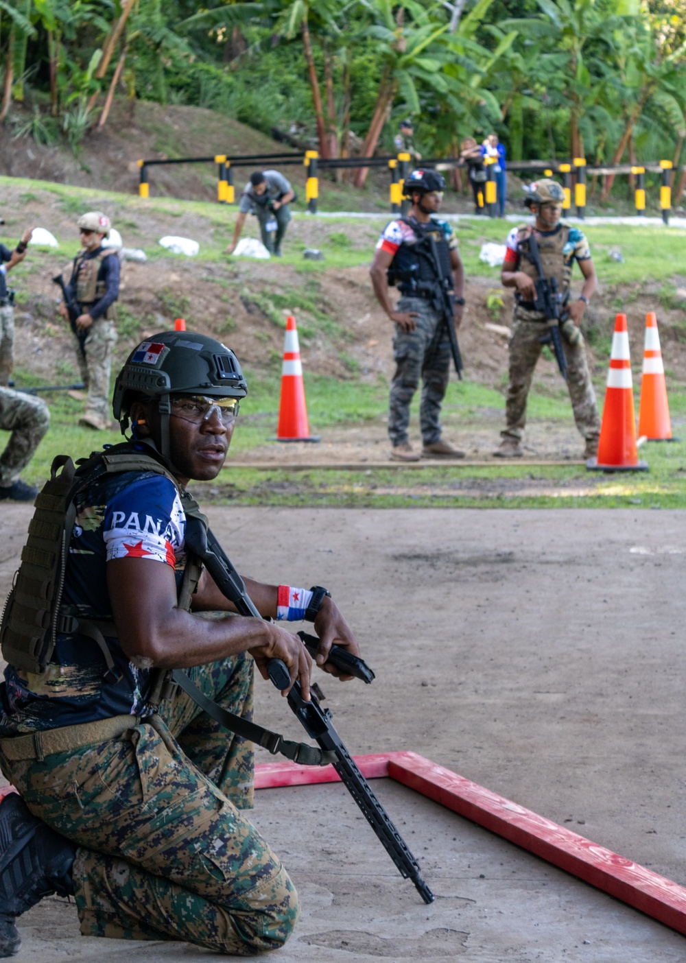 Fuerzas Comando 24 Combined III