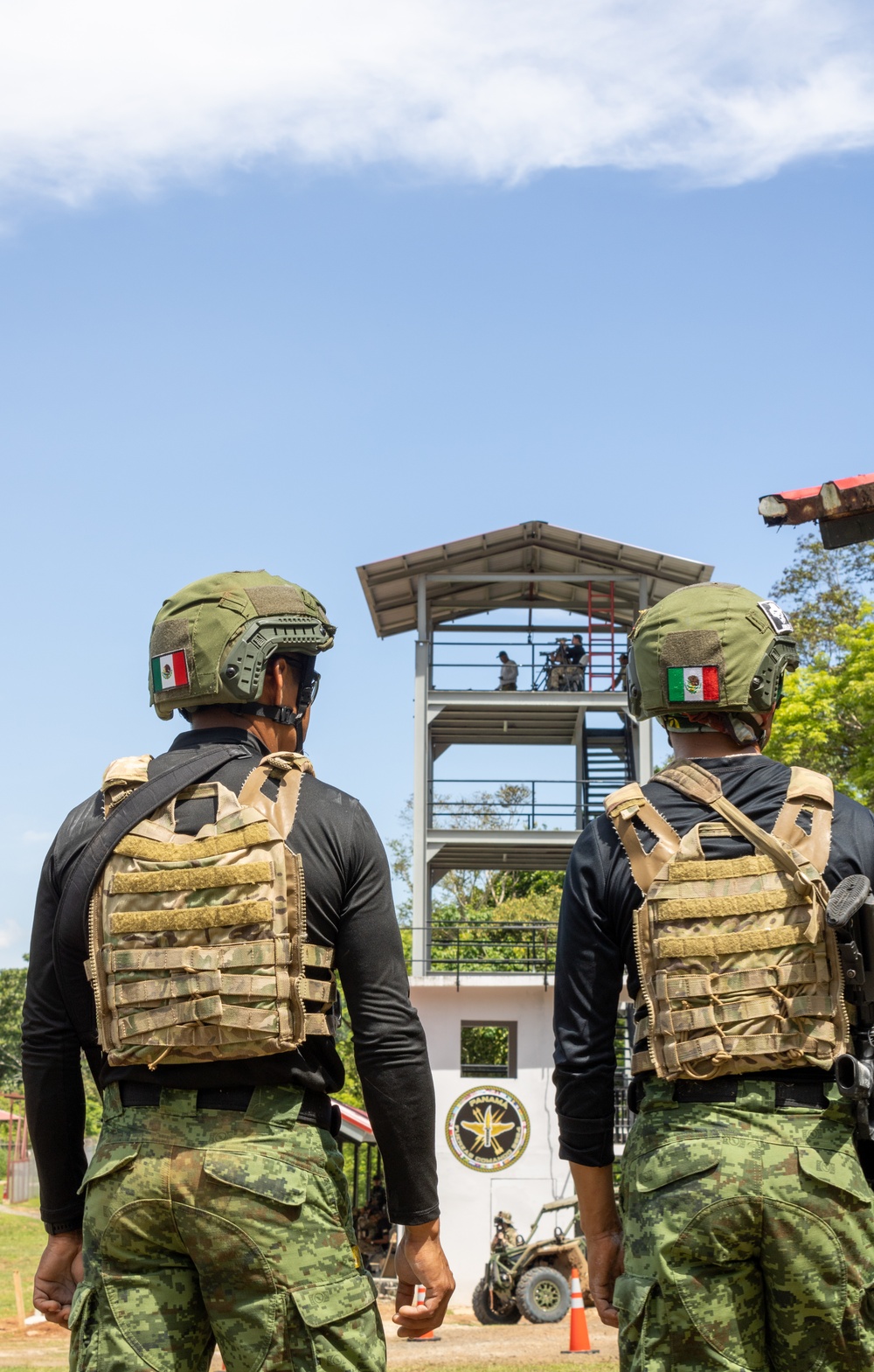 Fuerzas Comando 24 Combined Range III