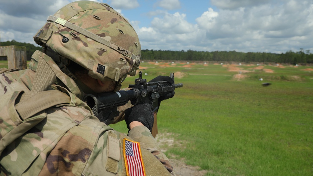 Soldiers compete in the MRC, East Best Leader Competition M4 Qualification Event