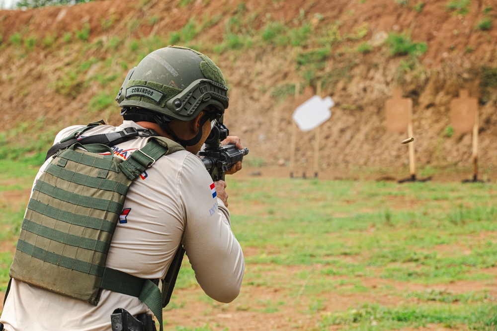 Fuerzas Comando 24 Assaulter Course IV