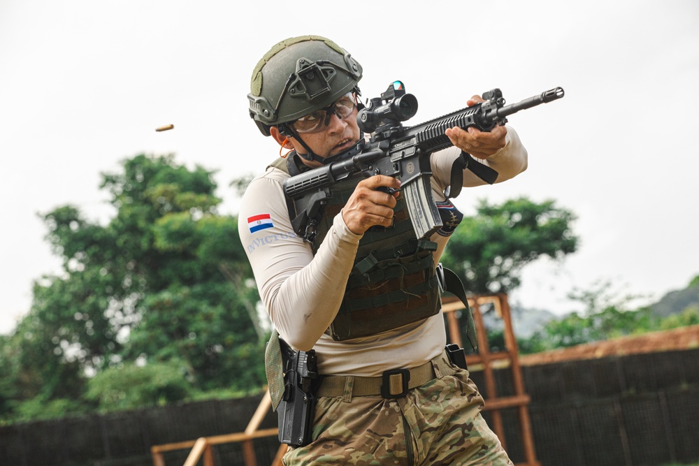 Fuerzas Comando 24 Assaulter Course IV