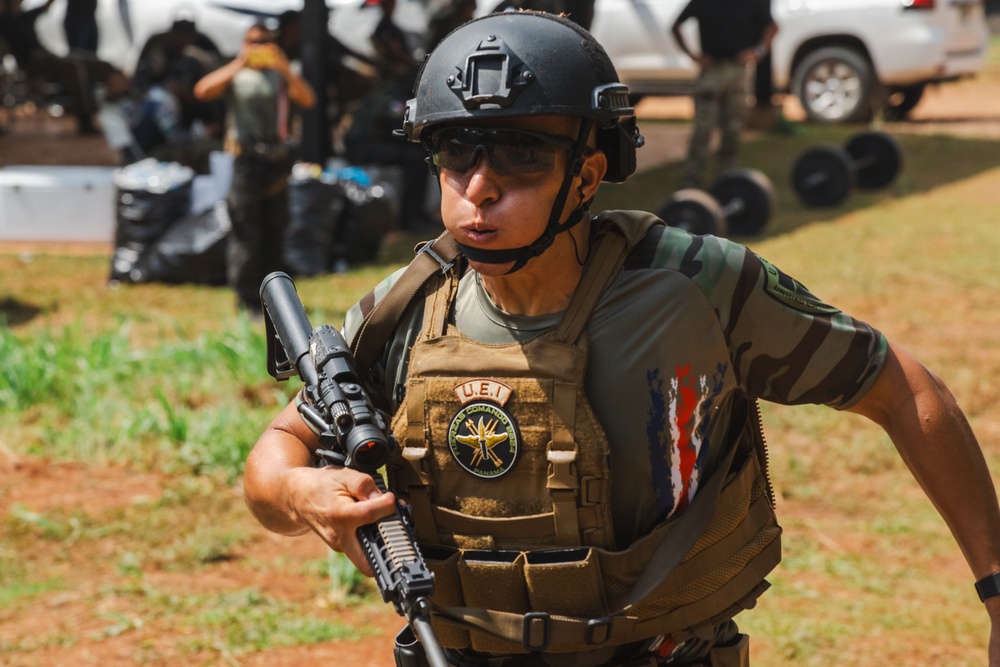 Fuerzas Comando 24 Assaulter Course IV