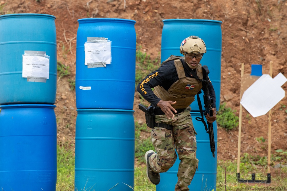 Fuerzas Comando 24 Assaulter Course IV
