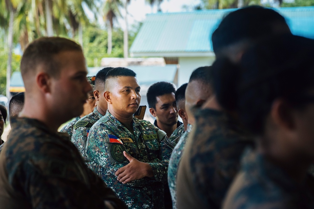 US, Philippine Marines Conduct Rehearsal of Concept Brief