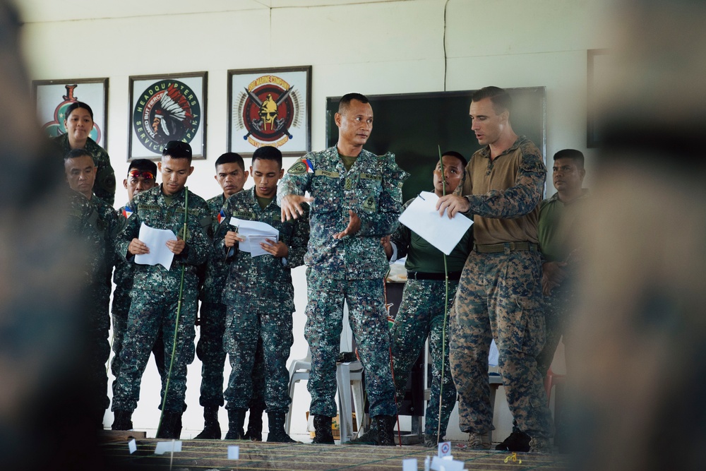 US, Philippine Marines Conduct Rehearsal of Concept Brief