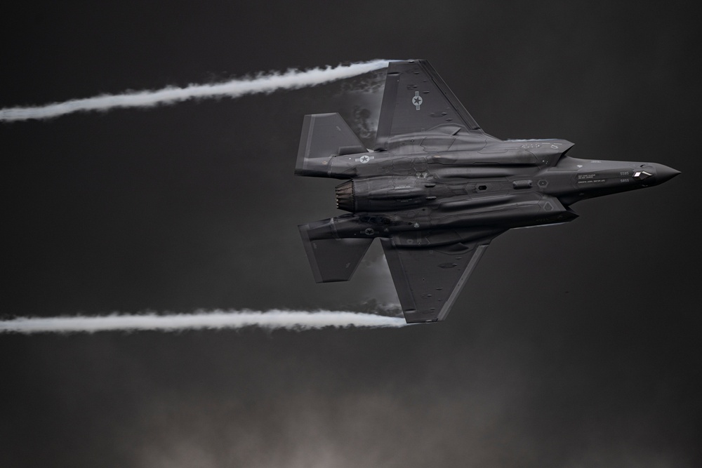 F-35A Demo Team at Dover AFB