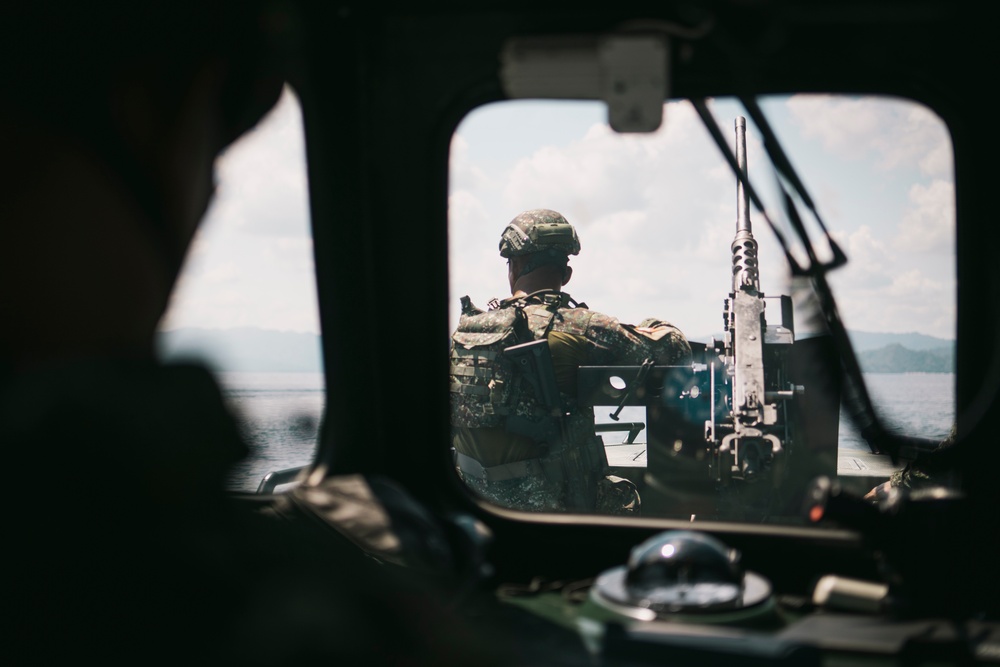 ACDC: US, Philippine Marines Conduct Combined Maritime Domain Awareness Exercise