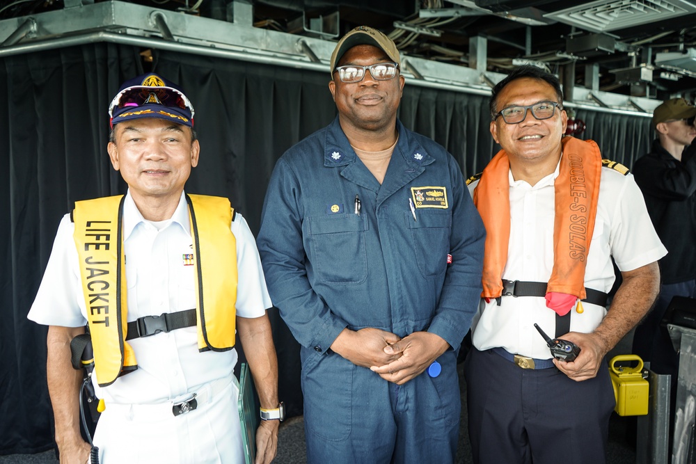 USS Gabrielle Giffords (LCS 10) conducts port visit in Phuket, Thailand