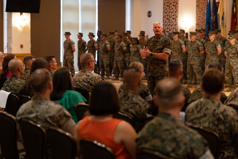 31st Marine Expeditionary Unit Change of Command