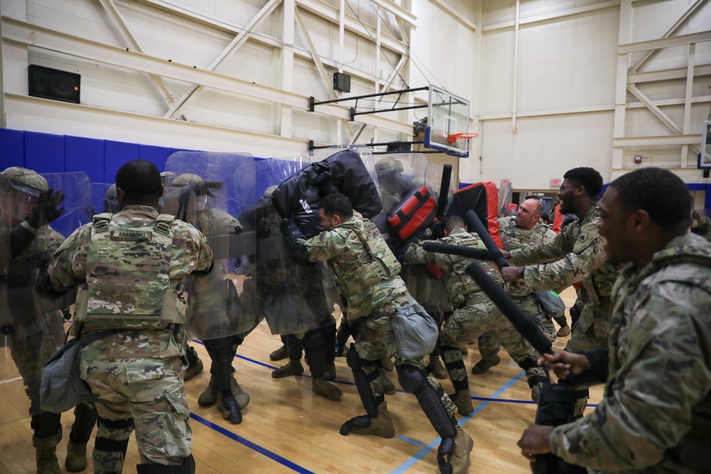 District of Columbia National Guard Trains with Joint Task force - National Capital Region