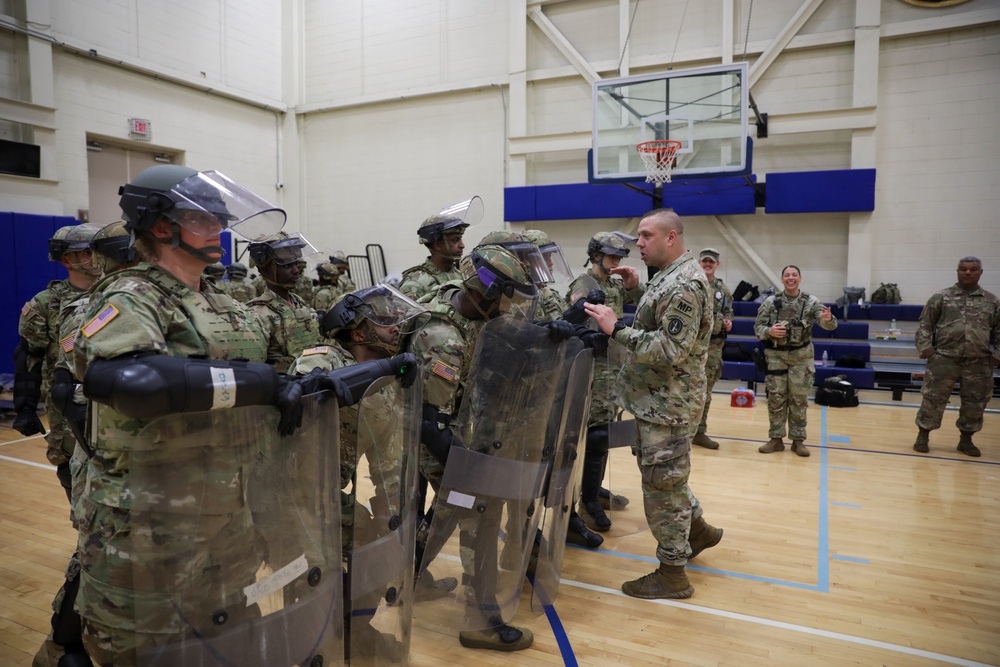 District of Columbia National Guard Trains with Joint Task force - National Capital Region