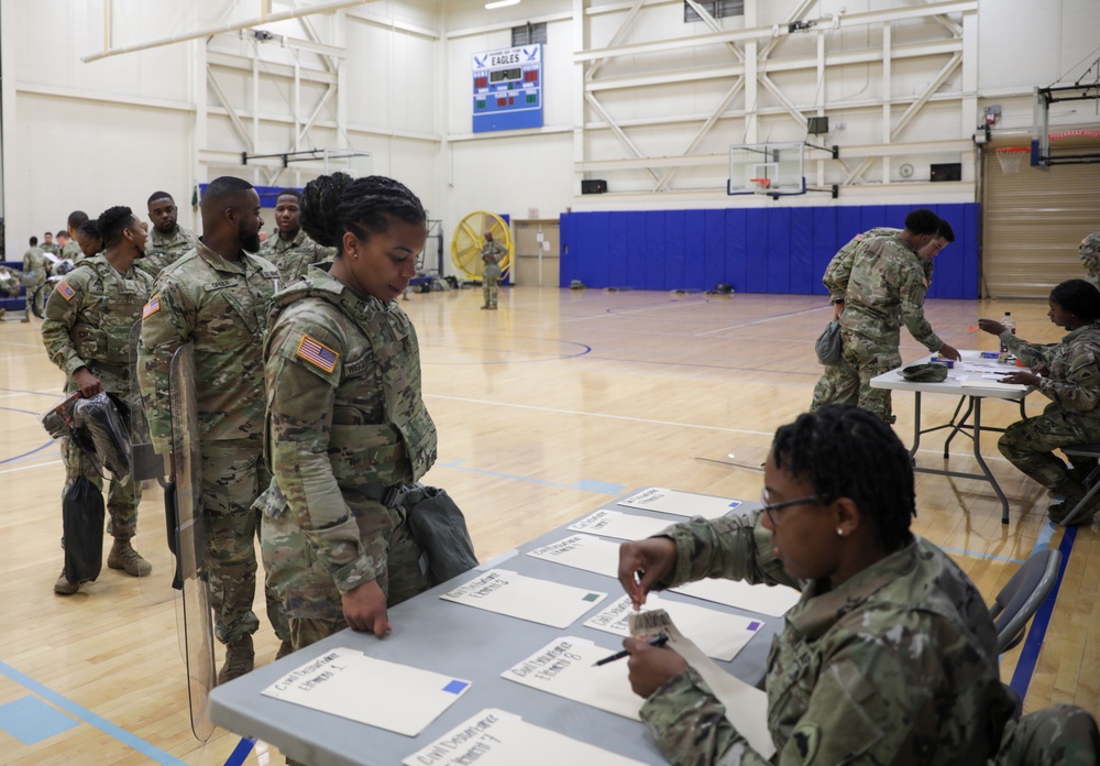 District of Columbia National Guard Trains with Joint Task force - National Capital Region