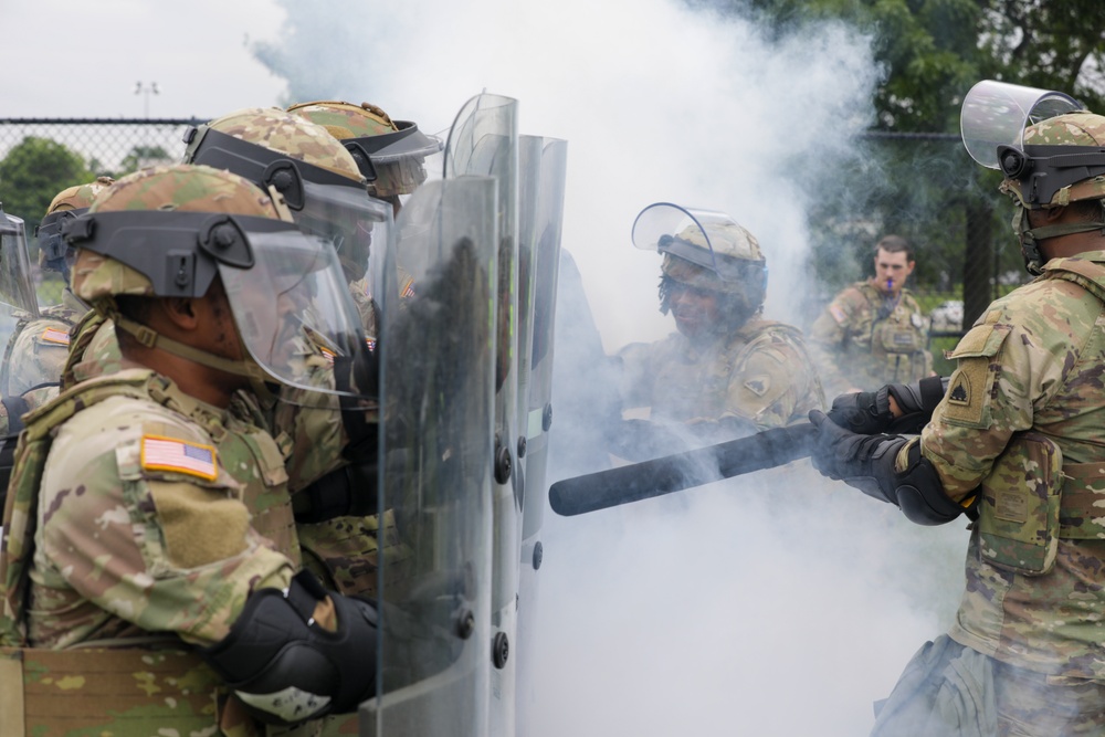 District of Columbia National Guard Trains with Joint Task force - National Capital Region