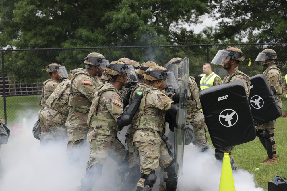 District of Columbia National Guard Trains with Joint Task force - National Capital Region