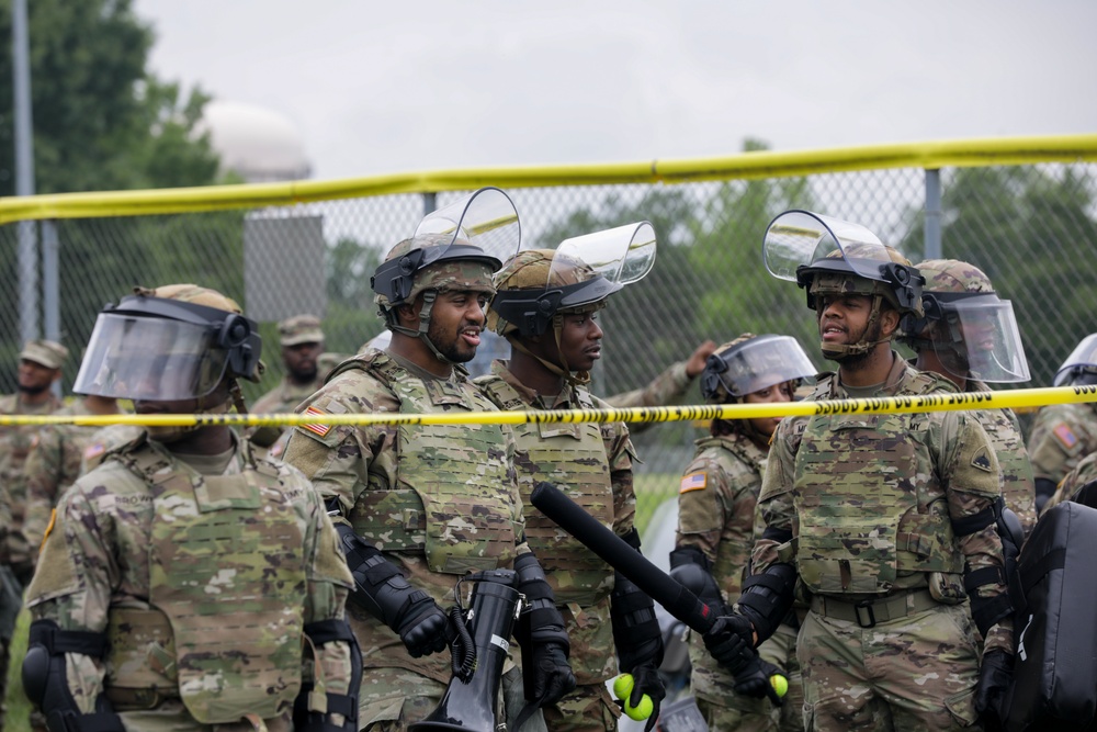 District of Columbia National Guard Trains with Joint Task force - National Capital Region