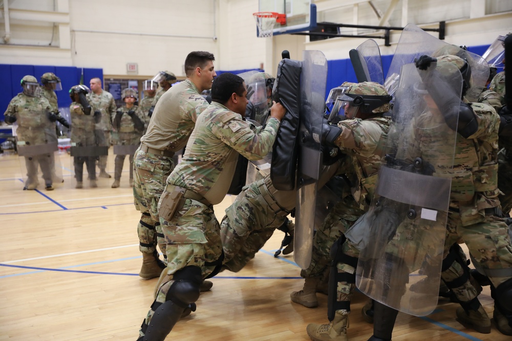 District of Columbia National Guard Trains with Joint Task force - National Capital Region