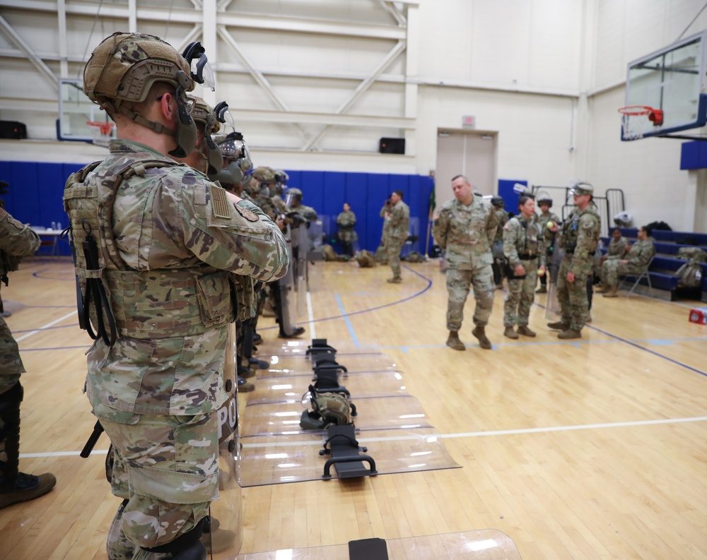 District of Columbia National Guard Trains with Joint Task force - National Capital Region