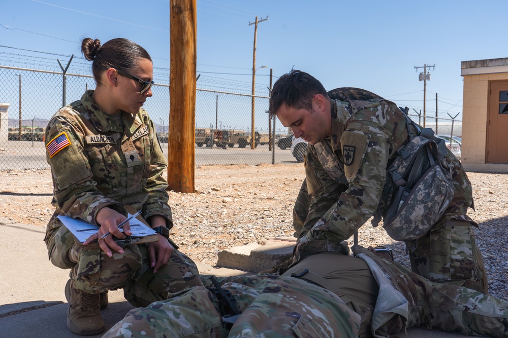 U.S. Soldiers conduct Combat Lifesaver course