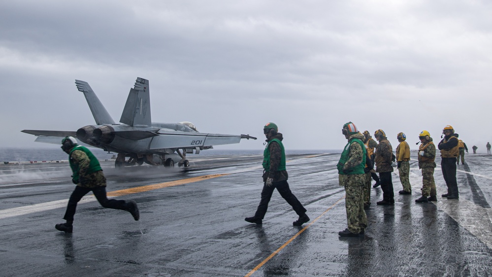 USS Ronald Reagan (CVN 76) conducts flight operations