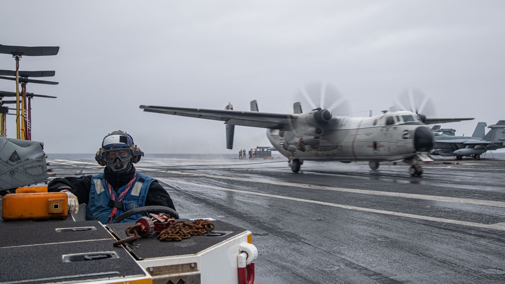 USS Ronald Reagan (CVN 76) conducts flight operations