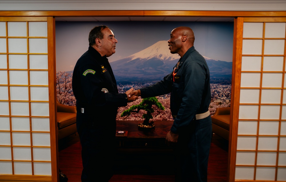 Brazilian Admiral Exchanges Gifts with CSG-10 Admiral