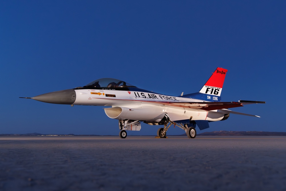 412th Test Wing recreates iconic livery for F-16 Viper Demo Team