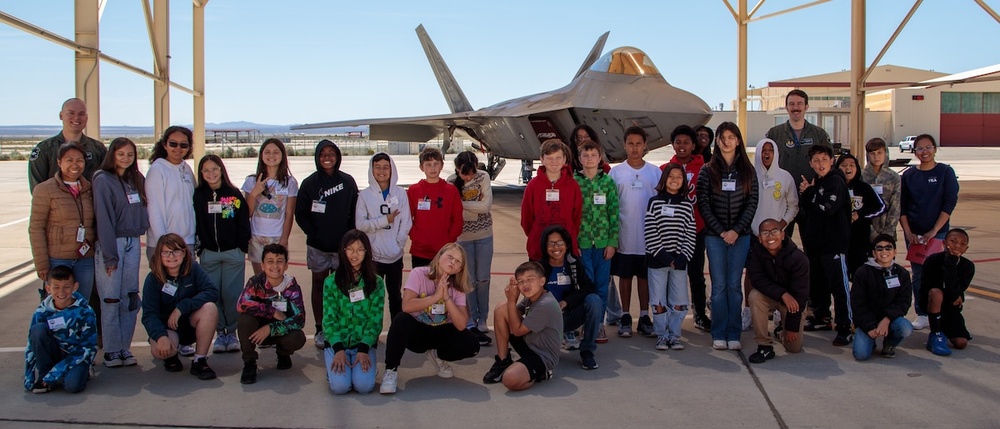 Local 5th graders see the Raptor up-close