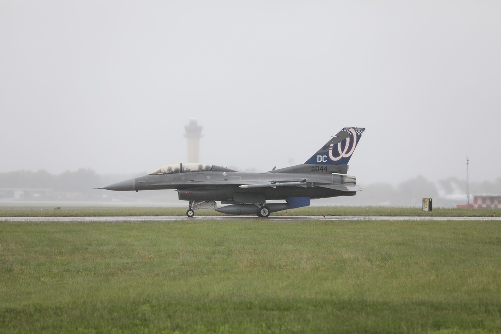 Guard Bureau vice chief takes final flight