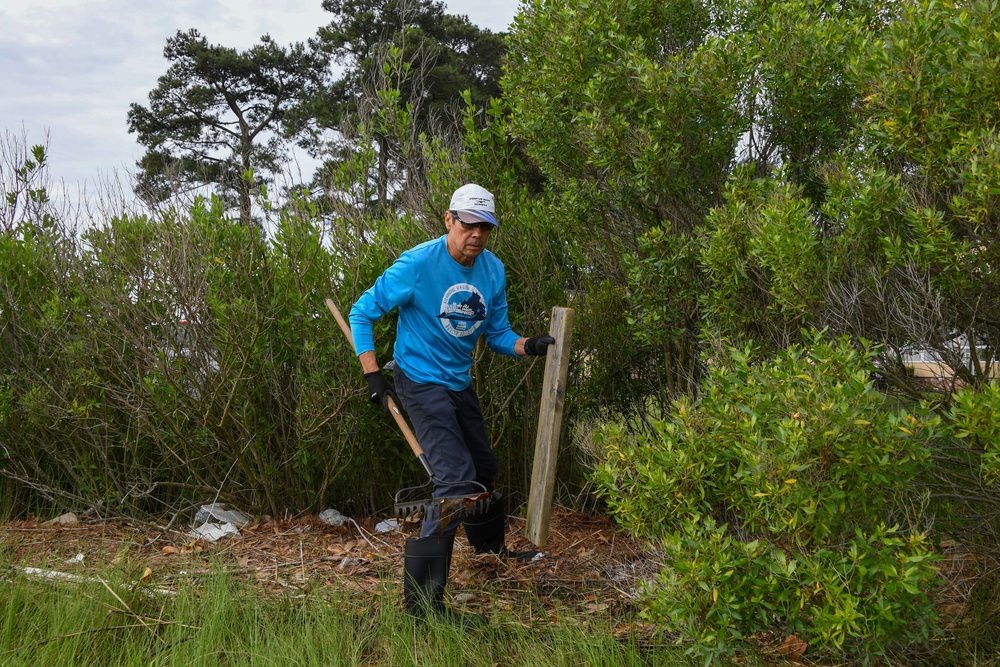 NAVFAC Atlantic Champions Chesapeake Bay Preservation at Lafayette River Annex Cleanup