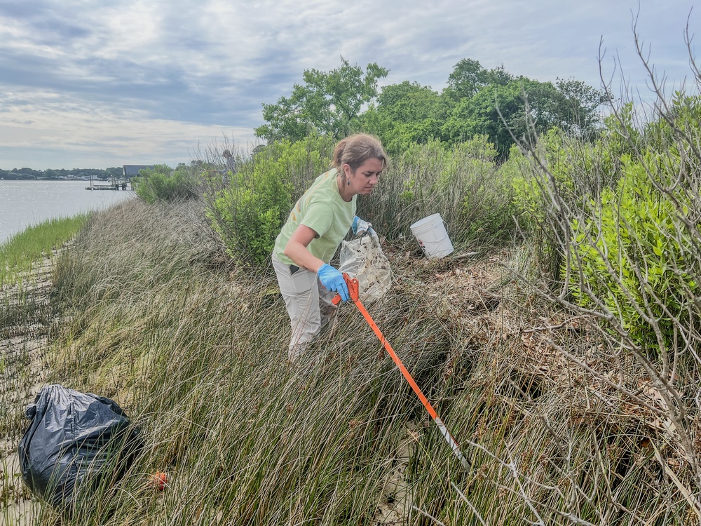 NAVFAC Atlantic Champions Chesapeake Bay Preservation at Lafayette River Annex Cleanup