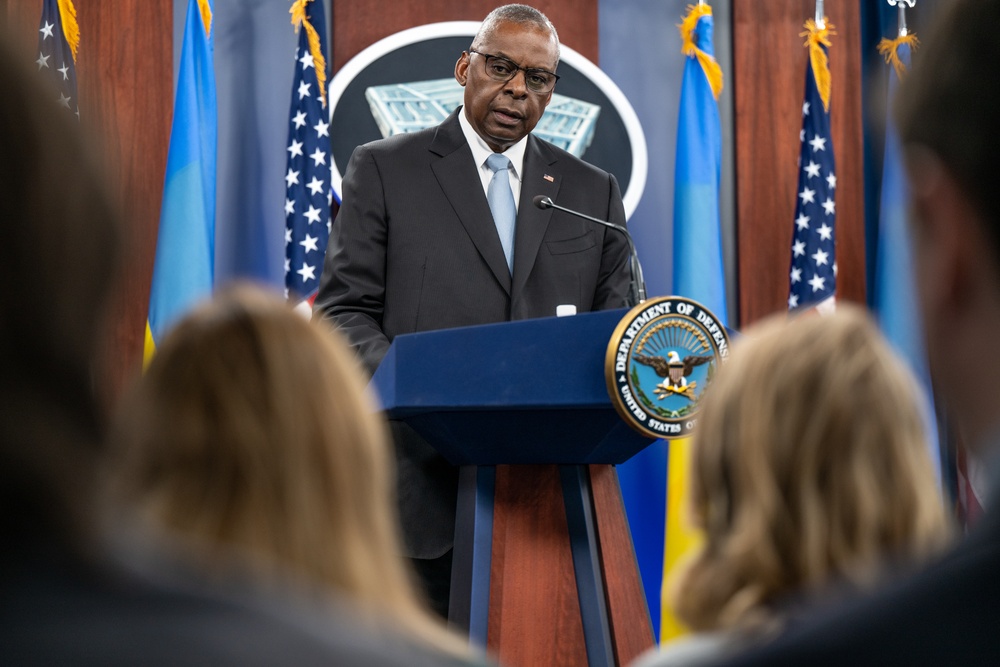 DVIDS - Images - Secretary Austin, CJCS CQ Brown, Jr. hold joint press ...