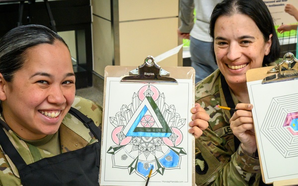 Walter Reed's Behavioral Health Team Host Paint and Chat event