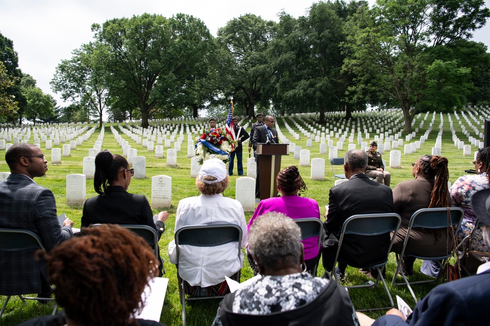 A Remembrance Service is Held for Silver Star Recipient U.S. Army Spc. 5 Calvin Bouknight in Section 38