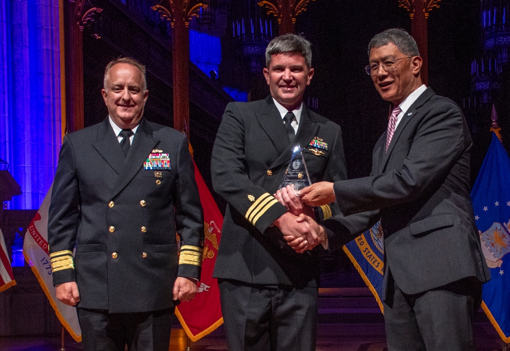 Heroes of Military Medicine Honored for Providing Exceptional Care