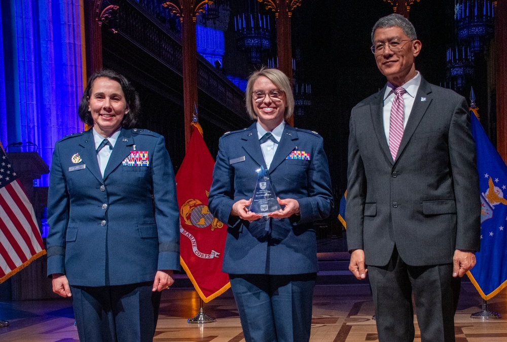 Heroes of Military Medicine Honored for Providing Exceptional Care