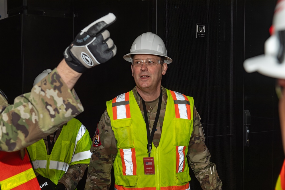 Lt. Gen. Schiess visits CSOF, NSDC
