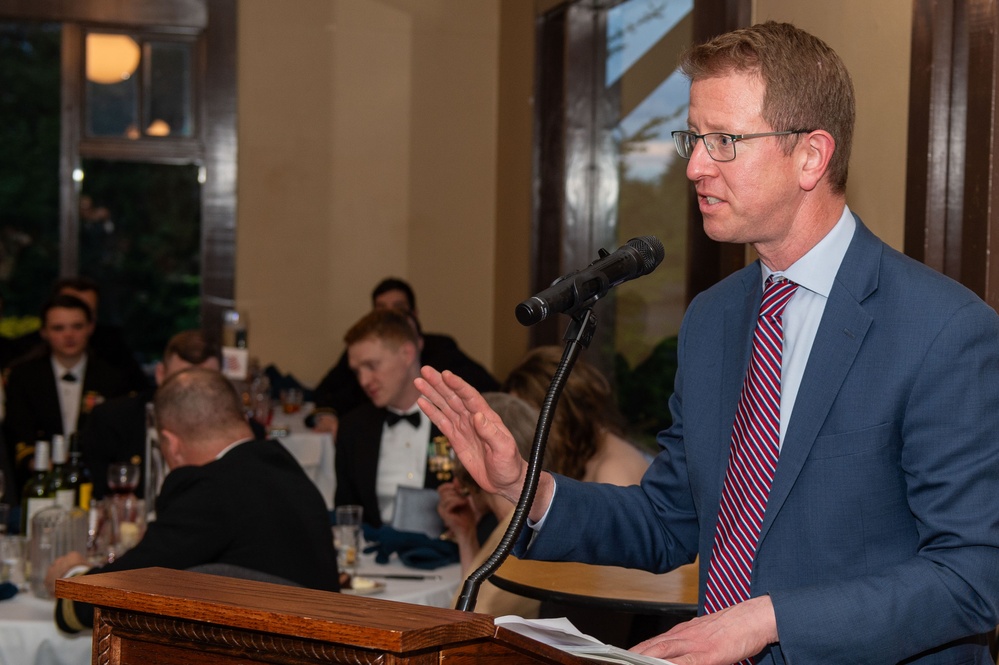 Bremerton-Olympic Peninsula Navy League Hosts Armed Forces Day Gala