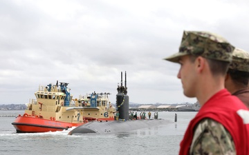 USS Greeneville Arrives at New Homeport of Naval Base Point Loma