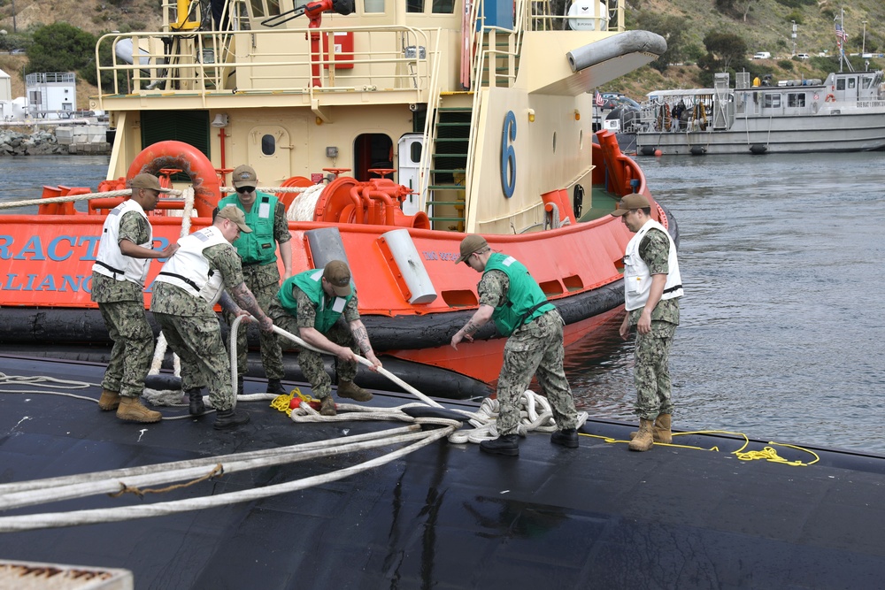 USS Greeneville Arrives in San Diego