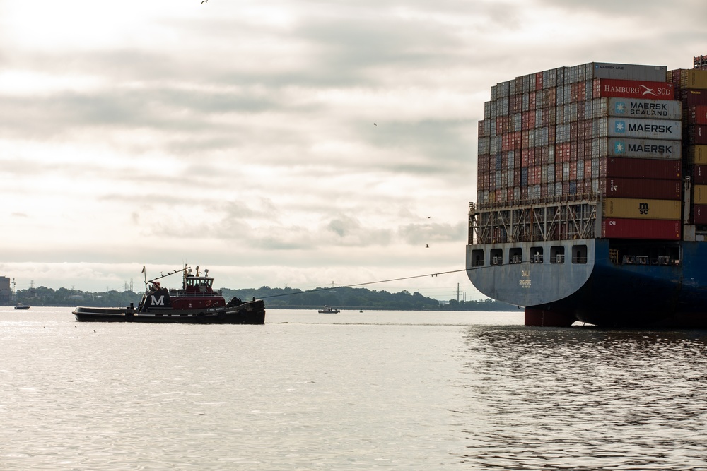 M/V DALI Refloat and Transit